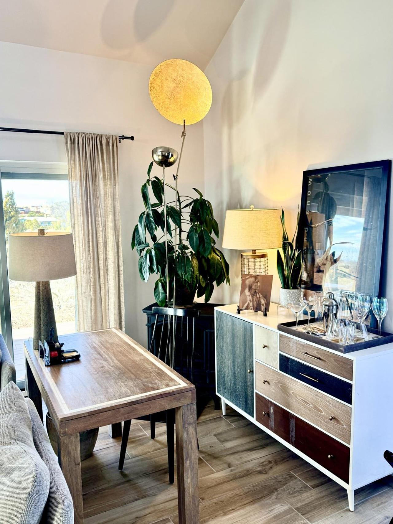 New Private & Intimate Retreat Holiday home *