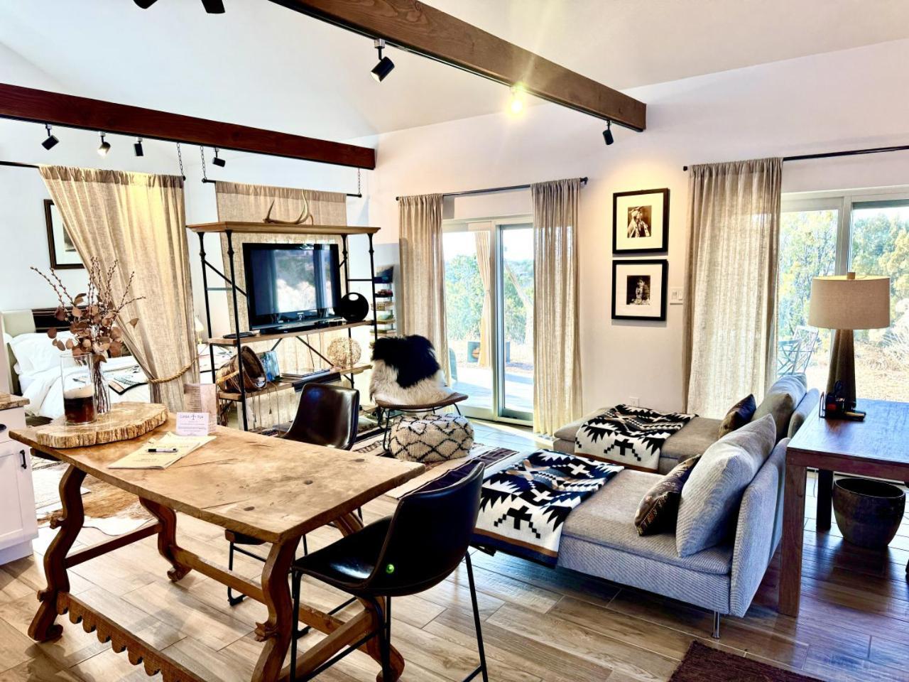 New Private & Intimate Retreat Holiday home